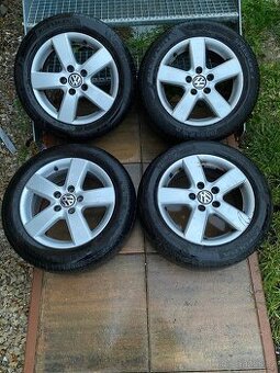 Vw golf zánovní letní sada kol r16