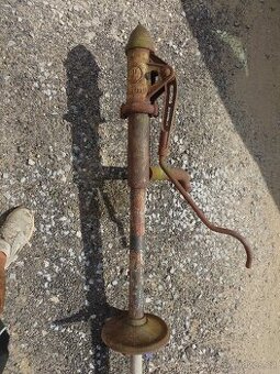 Vodní litinová pumpa