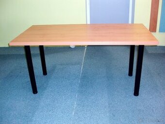 Stůl olše hnědá, kovové stavitelné nohy