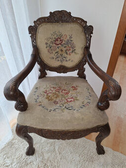 Starožitné křeslo