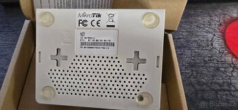 Mirkrotik routerboard 750gr3