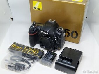 NIKON D750 v krabici a objektiv Nikkor 28-70