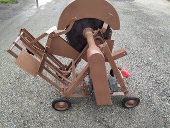 Tovární okružní pila 4 kW, 380 V, plát 52 cm, nová ložiska,