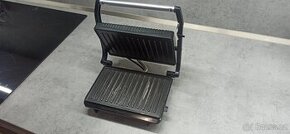 Elektrický kontaktní gril Clatronic