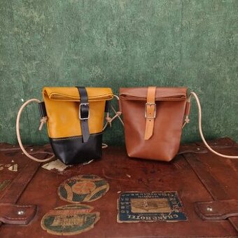 Malá kožená taška