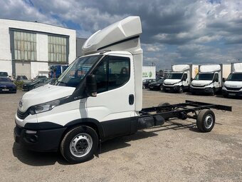 🚗+🚗 IVECO Daily 35S16 šasy - 1