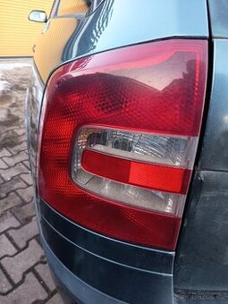 Prodám zadní světla na škoda Octavia 2 combi