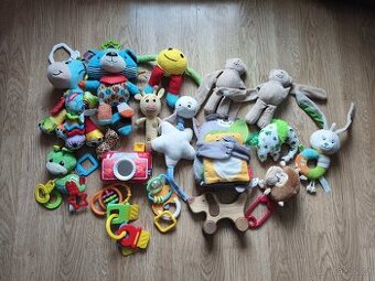 Set plyšáků, chrastítek pro nejmenší