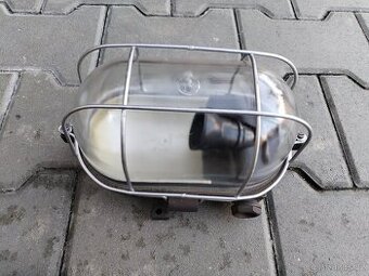 Průmyslové světlo bakelit