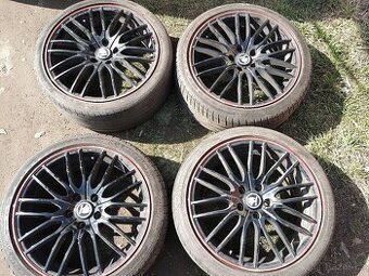 Zutá BEZ pneu 5x112 18 střed 57,1 Škoda VW Audi alu kola