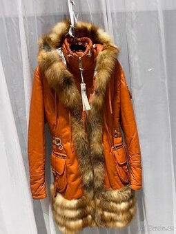 Dámský kožený zimní kabát s pravou liščí kožešinou