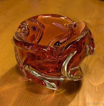 Hutní sklo Chřibská - J. Hospodka - s původním štítkem