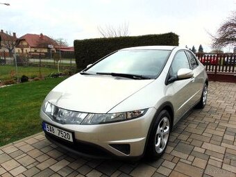 HONDA CIVIC 1.8 I-VTEC 103kW,PŮVOD ČR