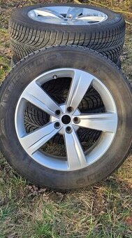 Alu Land Rover Velar 5x108 r19 s pneu 80% vhodných