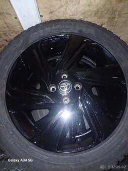 Originální ALU kola Toyota Aygo R17 – zimní pneu Semperit DO