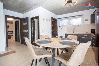 Prodej rodinného domu, 182 m², Zajíčkov
