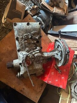 Prodám hydrauliku ze zetoru 6945