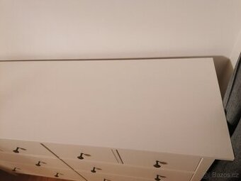 Komoda Hemnes, 8 zásuvek