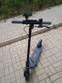 Ninebot KickScooter E2 E by Segway