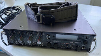 Přenosný mixpult Sony DMX-P01