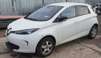 Renault Zoe, rok 2016, najeto 105 tisíc km, bez baterek