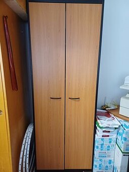 Kancelářská skříň dvoukridla