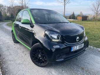 Smart EQ Forfour, SOH 94%, el.střecha, výhřev, první majitel