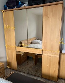 Kvalitní celodřevěná ložnice