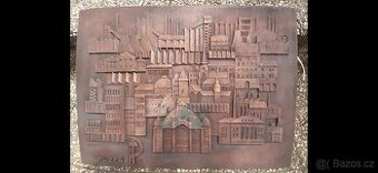 Plzeň plastika bronz 1973, signováno, rozměry 65 x 47 cm - 1