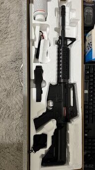 Airsoft zbraň M4 elektrická