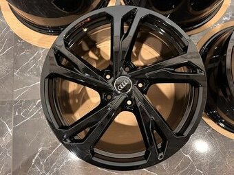 original r20 Audi e tron etron GT 5x130 4J3601025A