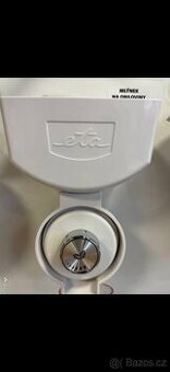 Eta mlýnek na obiloviny na robota