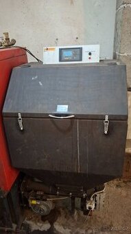 Přestavba kotle Viadrus 5č, na automtcký podavač Benekov