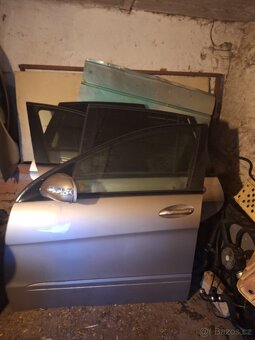 Mercedes w251 r320cdi náhradní díly