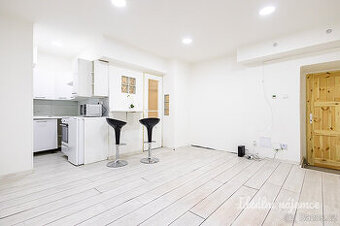 Pronájem bytu 1+kk, Na Rokytce, Libeň, 25 m²