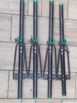 Střešní nosiče kol