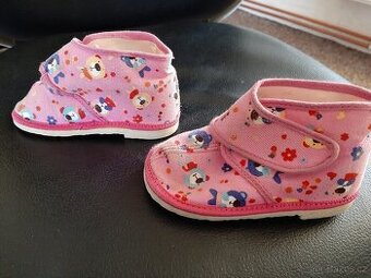 Dětské bačkůrky 21