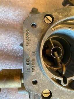 Nový karburátor Tatra 613