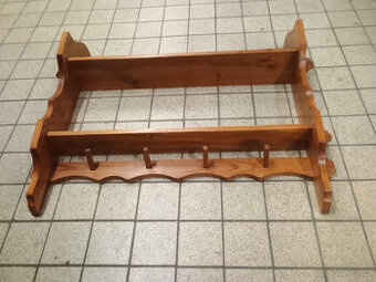 Dřevěná polička