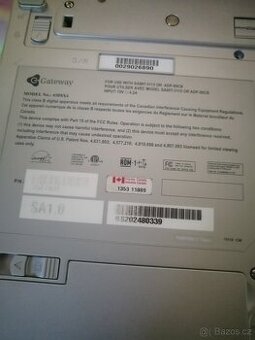 X prodám starší notebook ale dobrý osobní předání - 1