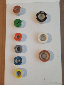 Prodám závitové porcelánové pojistky