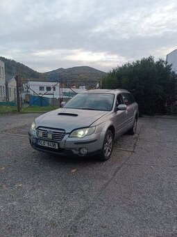 Subaru Outback 2.5 121kw LPG