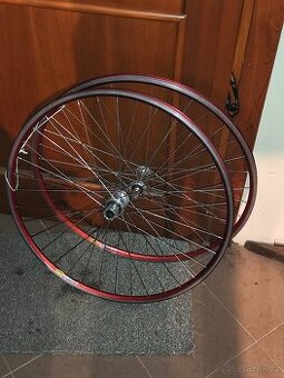 Zapletená kola Campagnolo