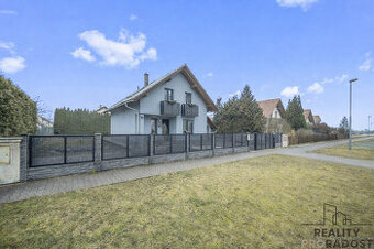 Prodej domu - Hrochův Týnec - 1