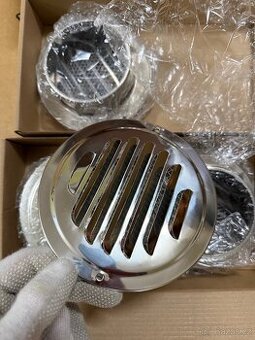 nerezová větrací mřížka