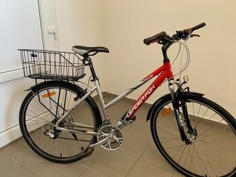 REZERVOVÁNO . Dámské kolo Leader Fox s košíkem.