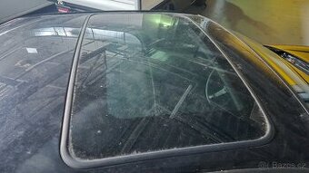Honda Prelude 5g - střešní okno