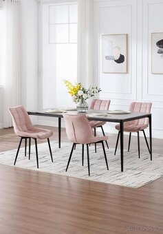 Nové jídelní židle, růžová, potah velur.