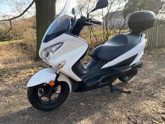 Suzuki Burgman 125 i.e (2018)