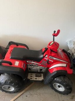 Čtyřkolka peg perego